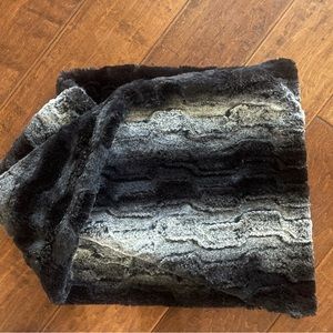 Anthropologie: fur scarf